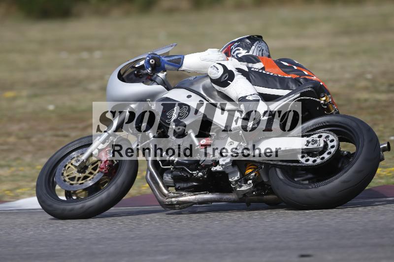 /37 09.08.2026  Pluess Motosport ADR/Freies Fahren/33